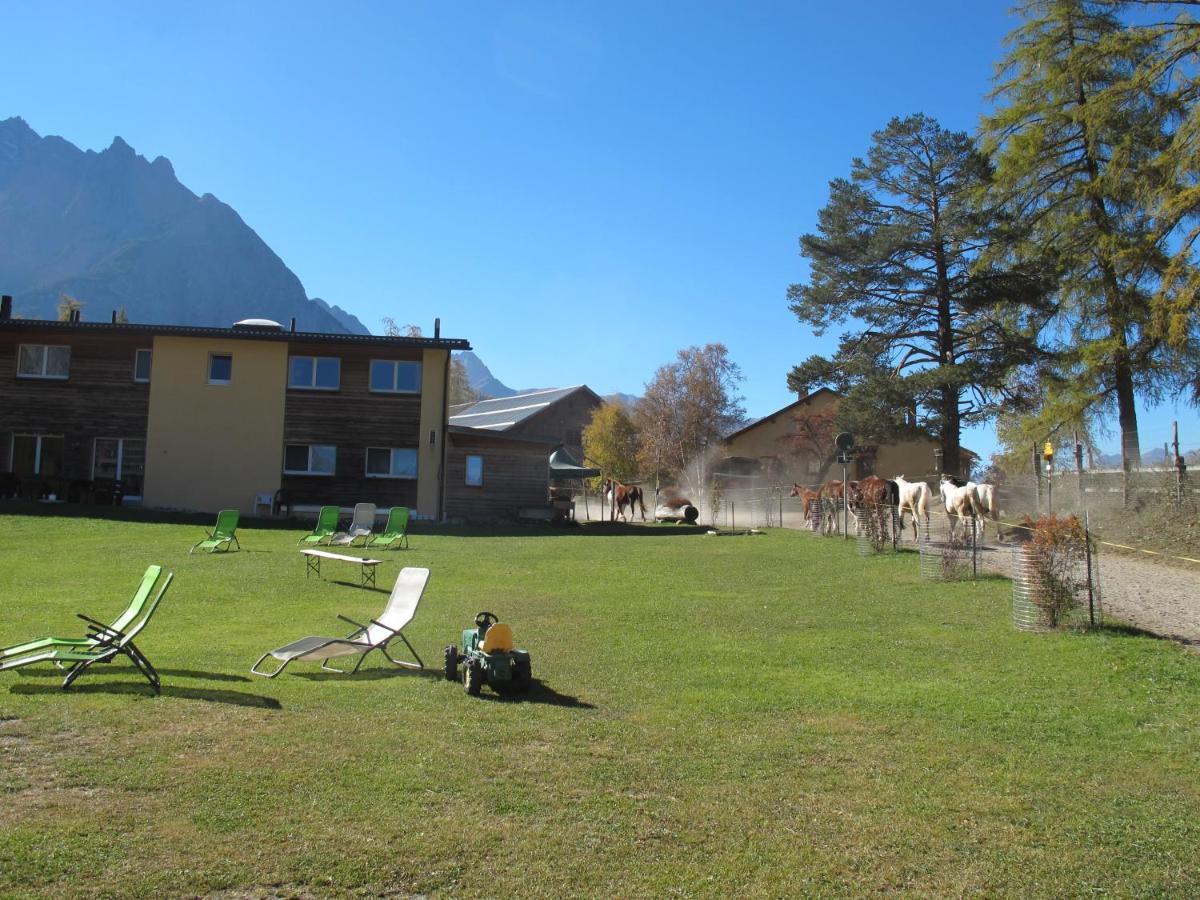 Hotel Reitstall Und Saloon San Jon Scuol Esterno foto